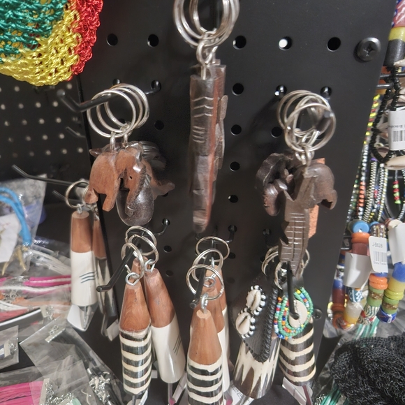 Various Cultural pieces for Sale - Picture 2 of 16